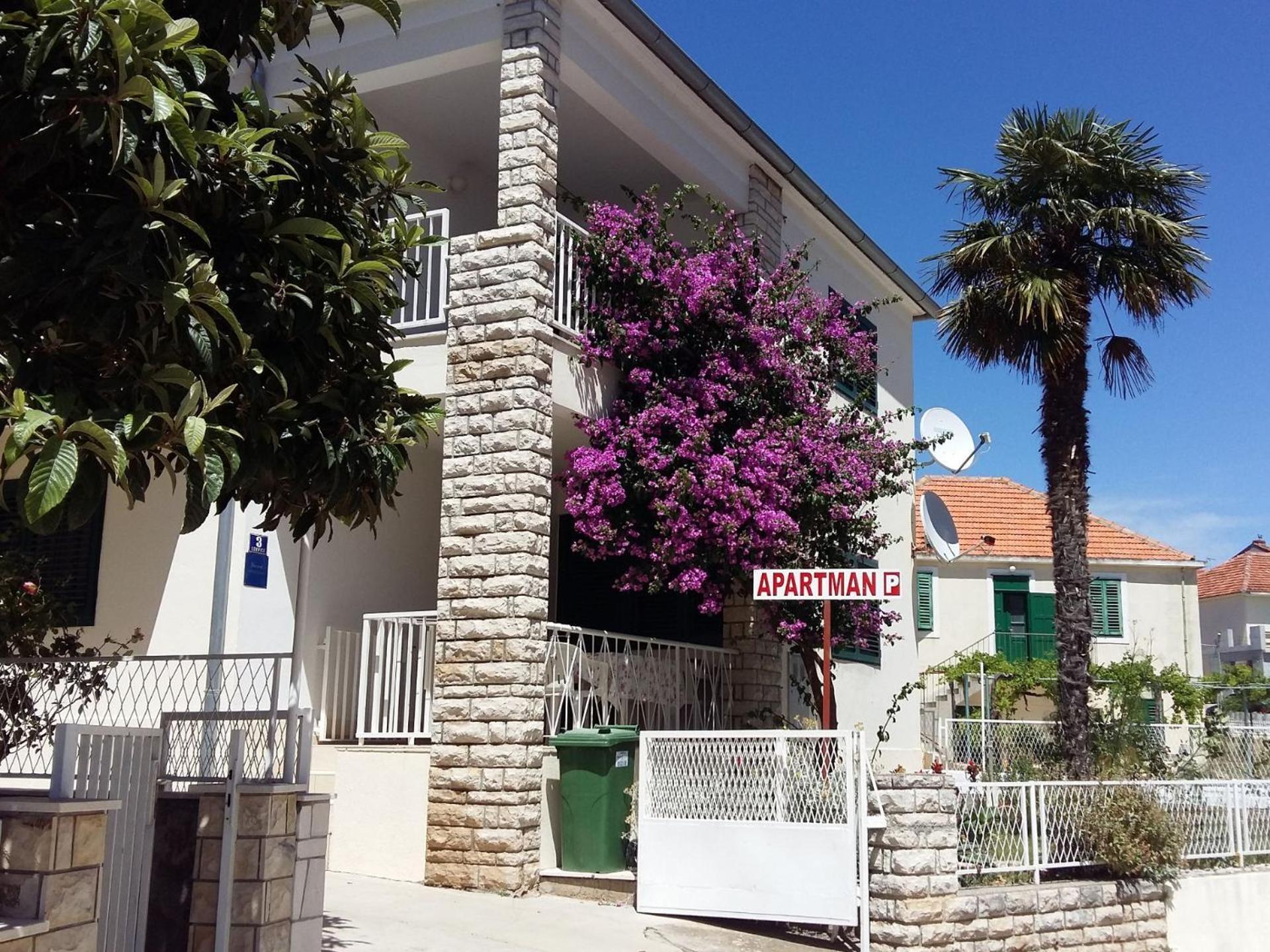 Apartments Mateo - 60M From Sea Primosten Exterior photo